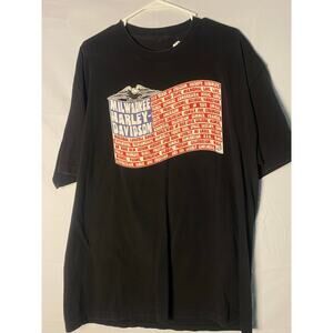 Harley Davidson Milwaukee,WI American Flag Graphic Print Shirt Men's M/L?